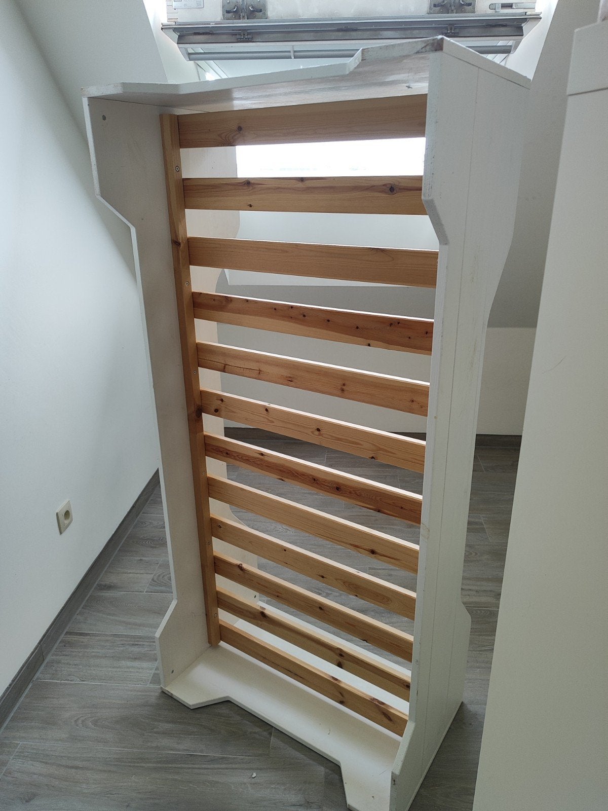 Stevig wit houten peuterbed 150cm, Ophalen, Gebruikt, Matras, Overige maten