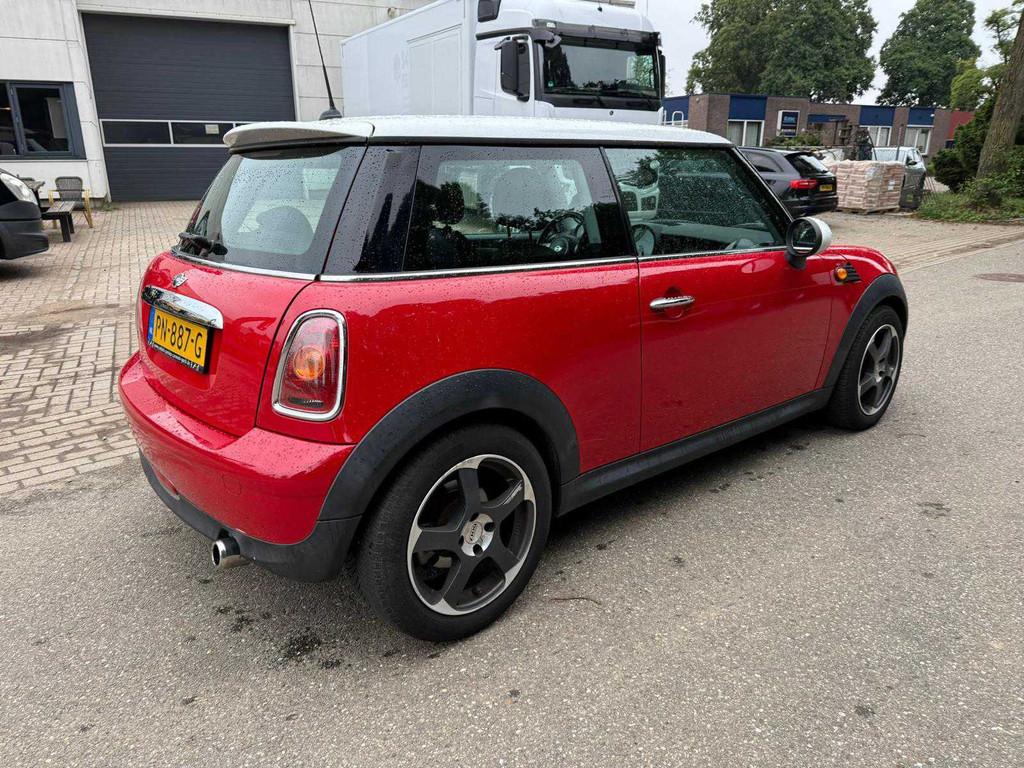 2006 Mini Cooper 1.6 personenauto PN-887-G, Auto's, Gebruikt, Bedrijf, Handgeschakeld, Overige carrosserie