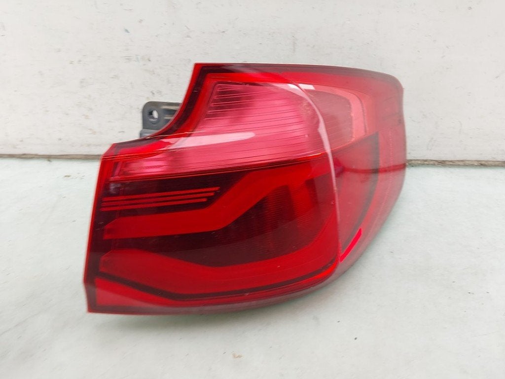 FEU ARRIÈRE DROIT BMW 3 serie (F30) (|63217417470|), Autos : Pièces & Accessoires, Utilisé, BMW, Petuelring 130
80809  München, DE