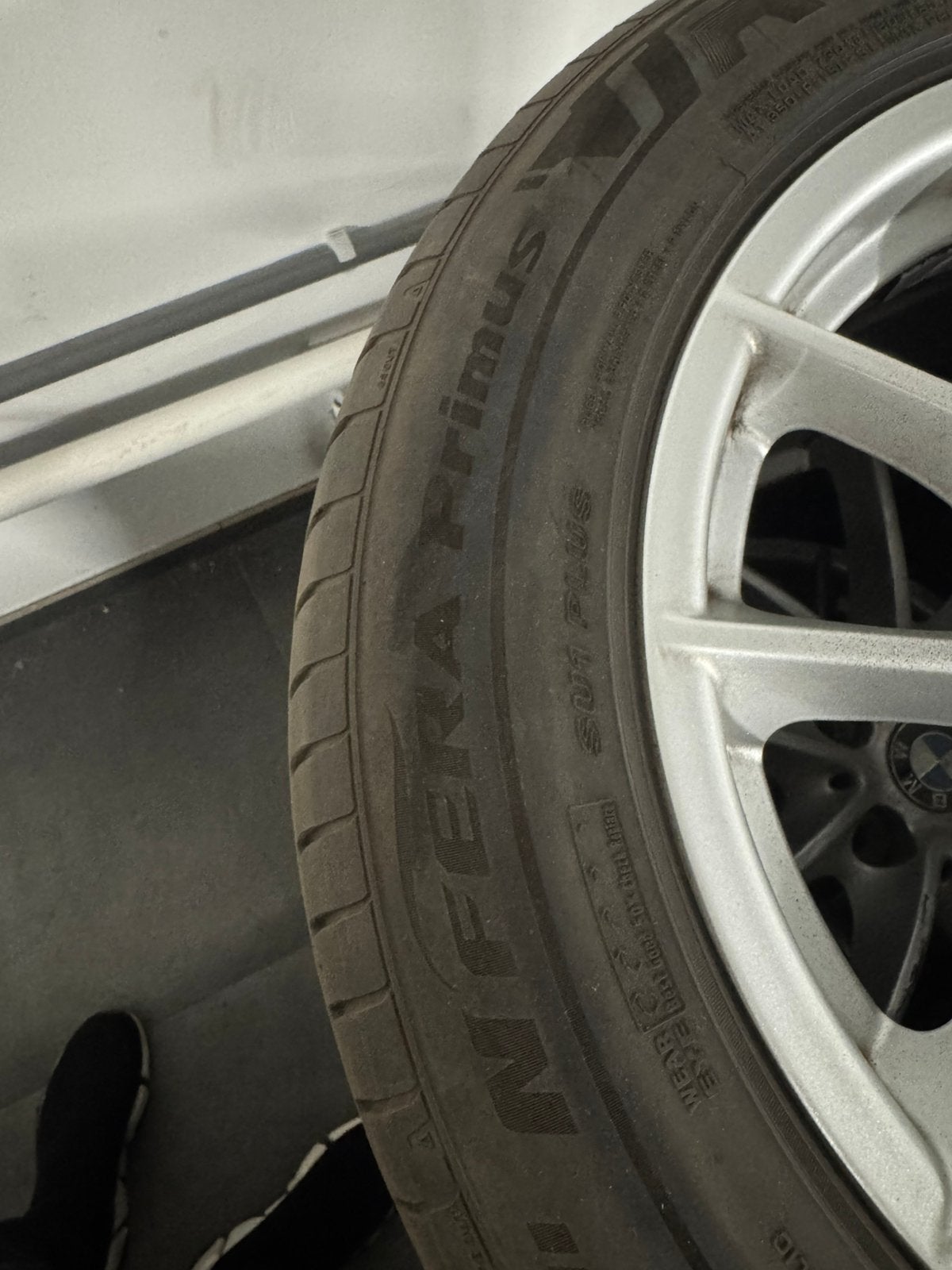 BMW 5-serie F10 F11 17” zomerbanden met 4 wielen - Nexen, Ophalen, 17 inch, Band(en), Zomerbanden