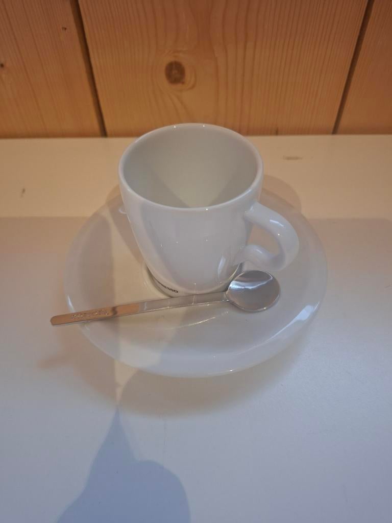 Koffietas, Enlèvement, Nespresso, Nespresso