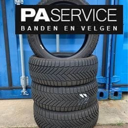 4x Michelin 215 45 17 winterbanden 6.9 en 6.4 mm, Auto-onderdelen, 19 inch, Gebruikt, Velg(en), -