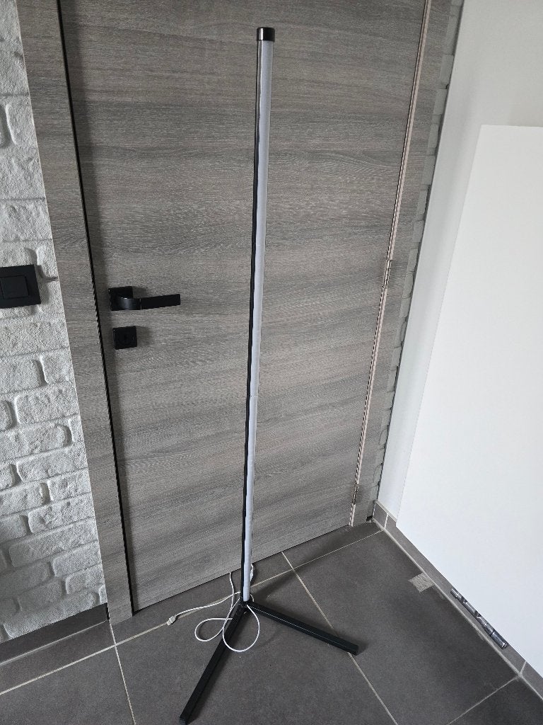 Staande led lamp, Ophalen, Overige fittingen, Zo goed als nieuw, Modern