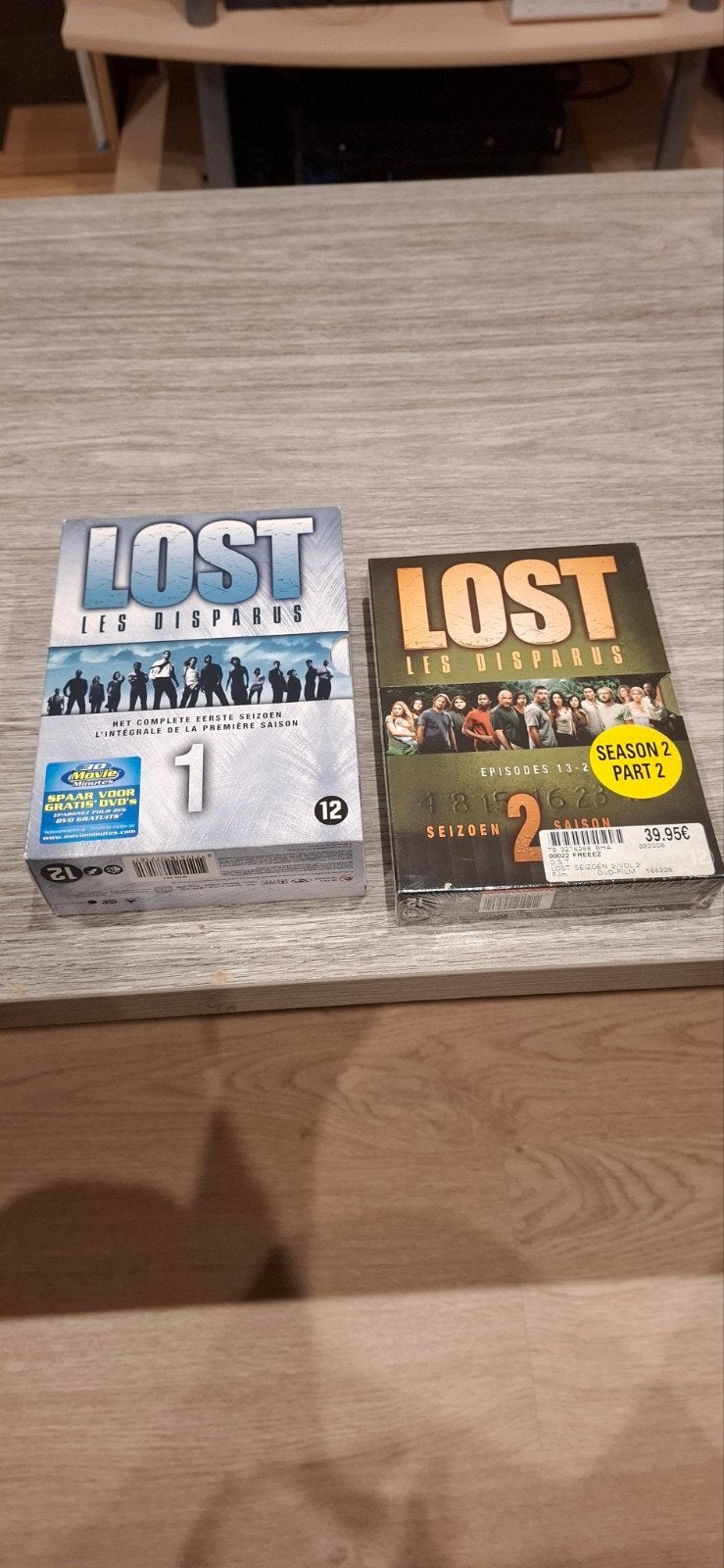 2 grote dvd box met 11 dvd LOST 1 EN 2 SEZOEN, Ophalen