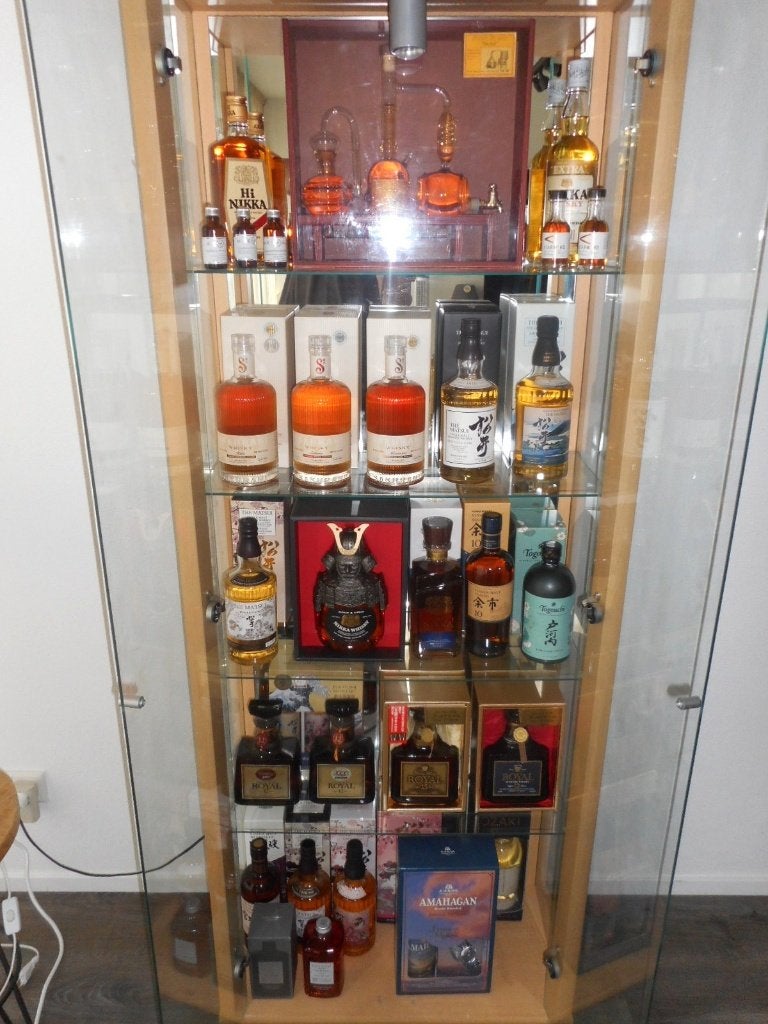 OFFERT EN RAISON DE L'ARRÊT DE LA COLLECTE DE WHISKY., Neuf, Autres régions, Pleine, Enlèvement