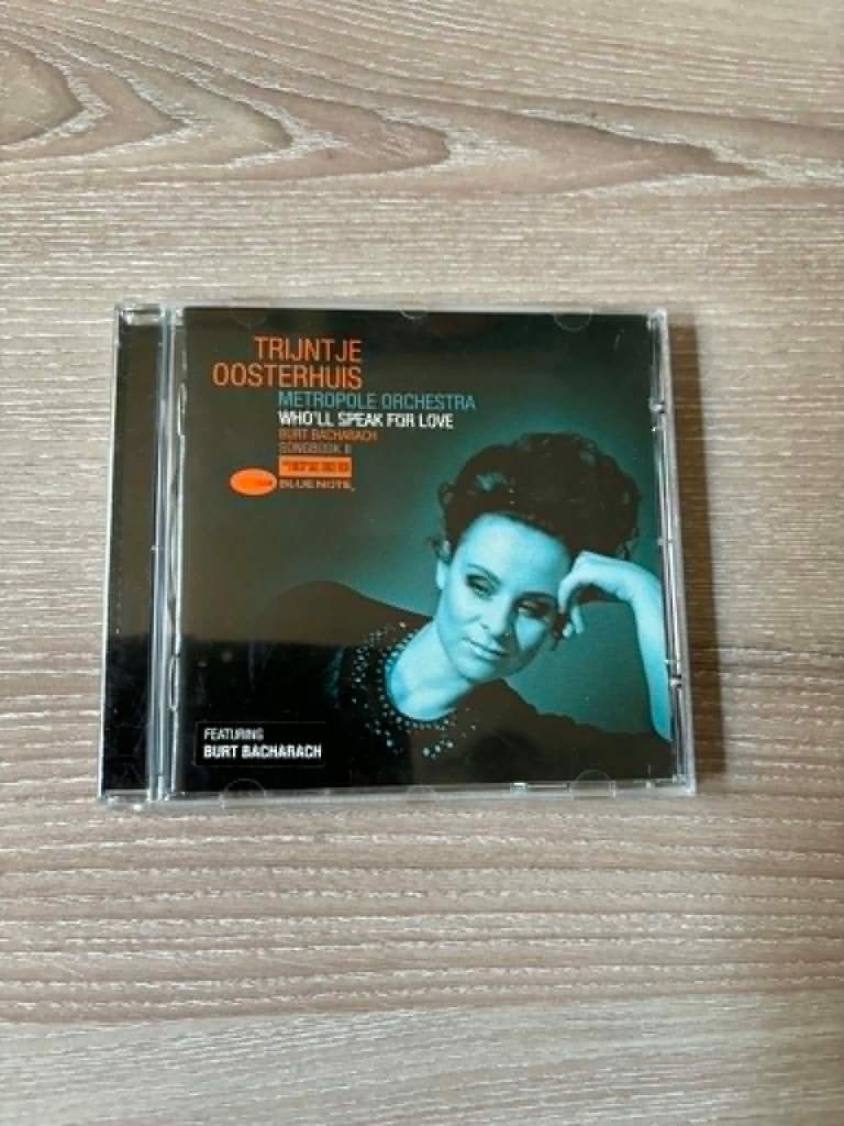 Trijntje Oosterhuis cd, who'll speak for love.slechts 2 euro, CD & DVD, CD | Jazz & Blues, Enlèvement ou Envoi, Comme neuf, Jazz fusion