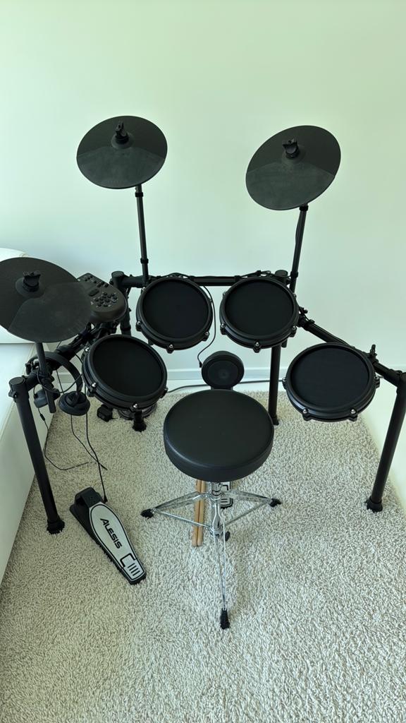 Alesis Nitro Mesh Kit, Muziek en Instrumenten, Drumstellen en Slagwerk, Ophalen, Zo goed als nieuw, Elektronisch