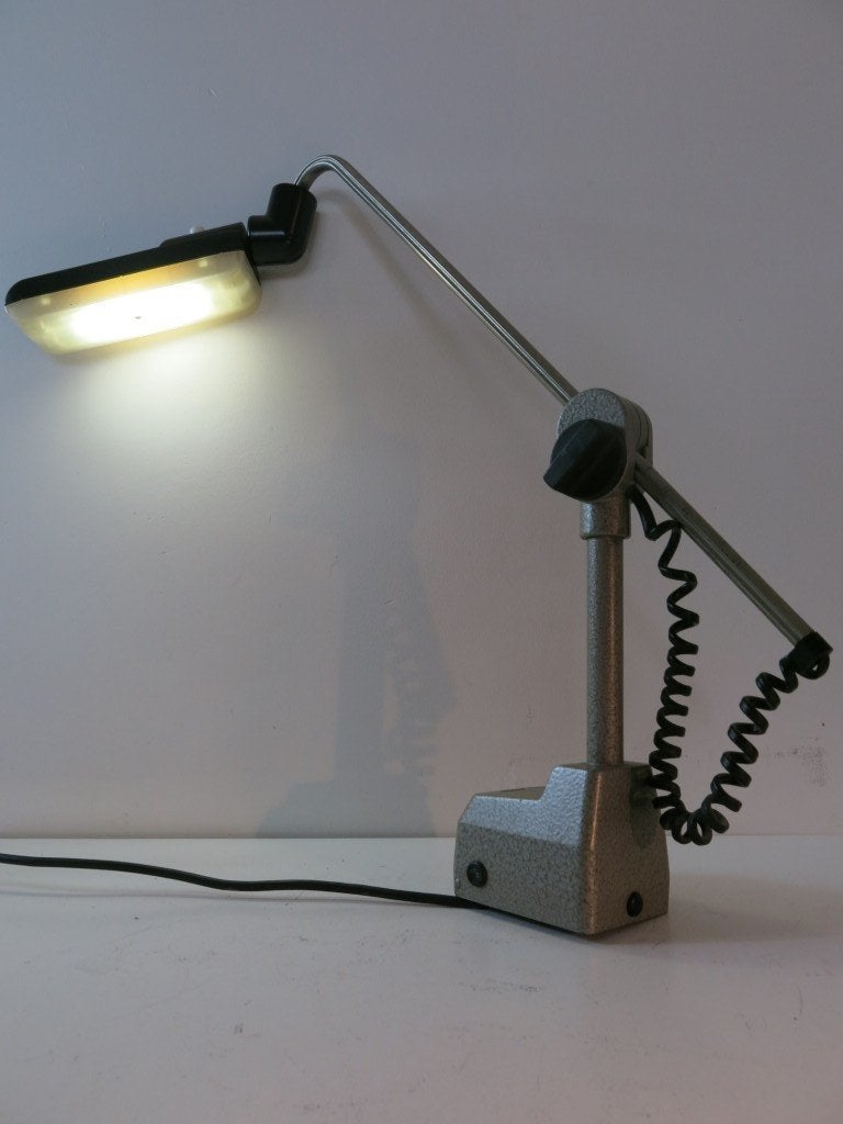 Lampe de bureau vintage industrielle - Efkalux SLK 100, Antiquités & Art, Enlèvement ou Envoi