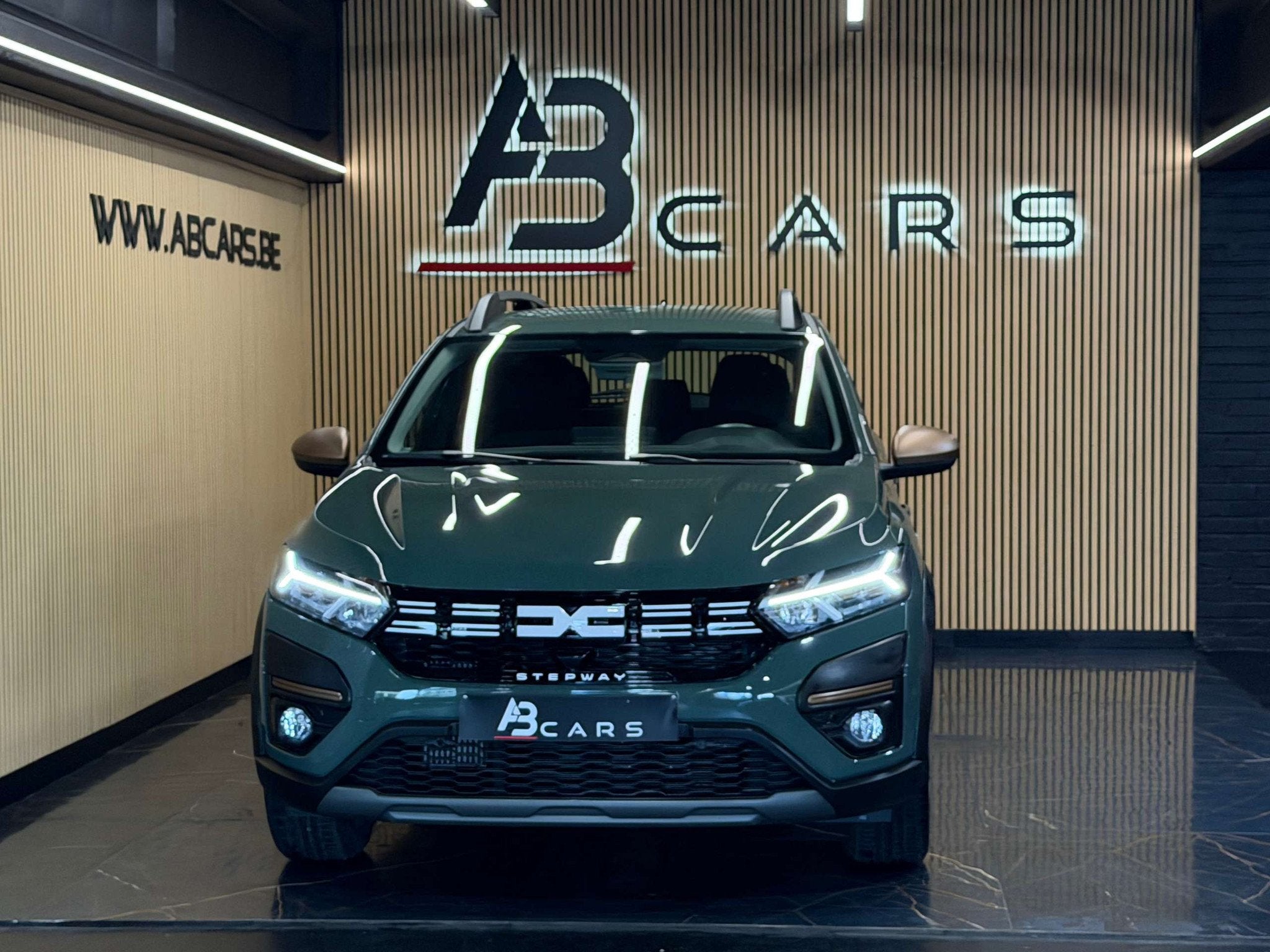 Dacia Sandero STEPWAY 1.0E *1151KM * 1 ER PROPRIETAIRE * GAR, Stof, Gebruikt, Zwart, 91 pk