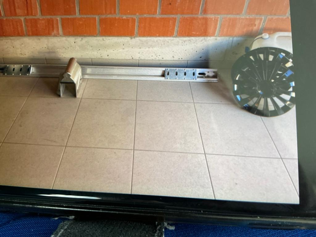 DISSELSLOT en DWARSBALK om auto te blokkeren op aanhanger, Auto diversen, Aanhangers en Bagagewagens, Ophalen, Zo goed als nieuw