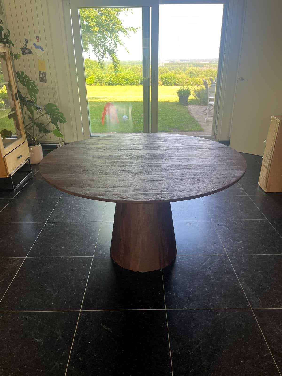 Table à manger ronde en bois de manguier, 100 à 150 cm, Cinq personnes ou plus, Rond, Comme neuf