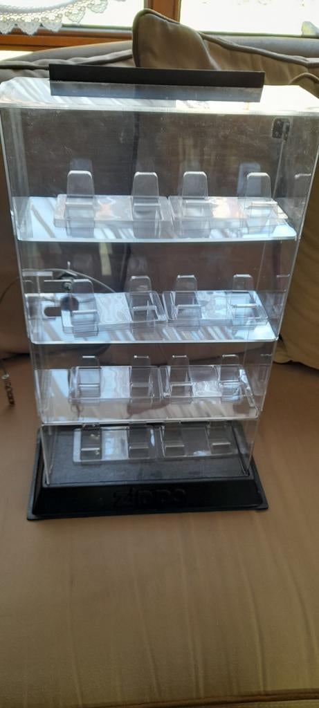 Zippo vitrine kast, Ophalen of Verzenden