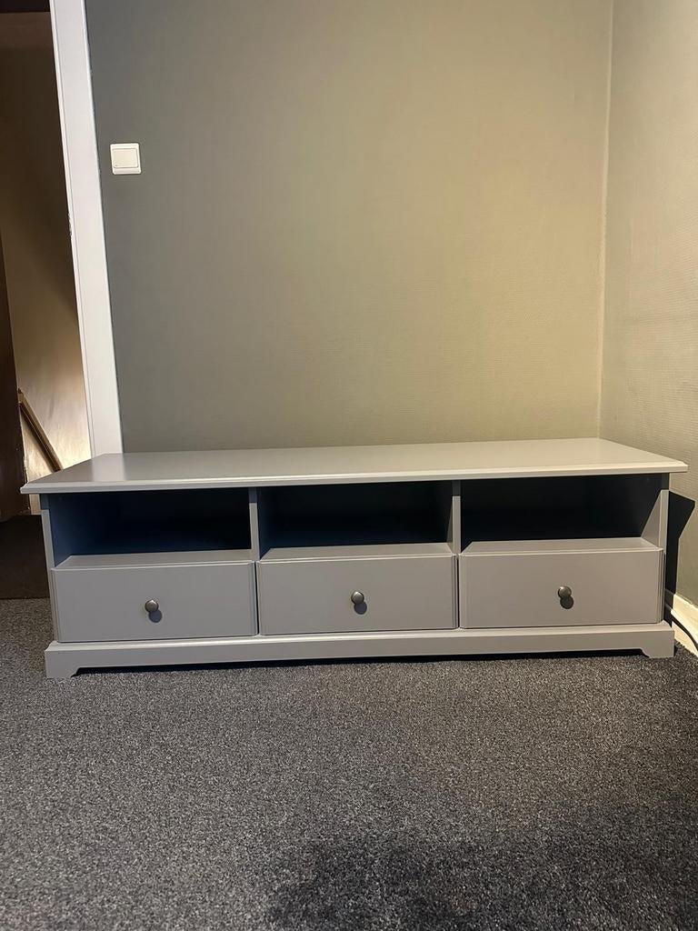 Tv meubel, Ophalen