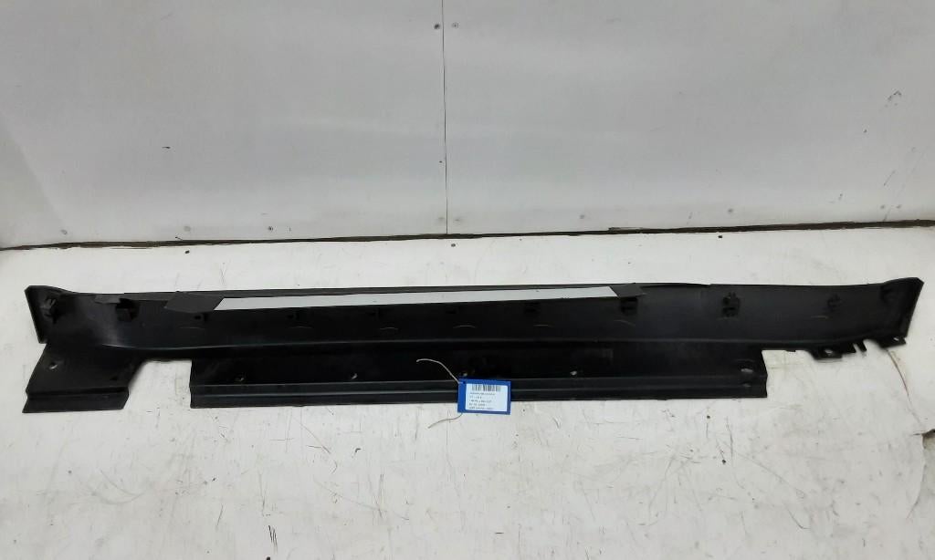 GARNITURE SEUIL DE PORTE Mini One / Cooper (R50) (1505862), Mevr. I. Hauben, Rue de l'Espoir 34 34
4030  GRIVEGNÉE, BE, Info@Collignon.be