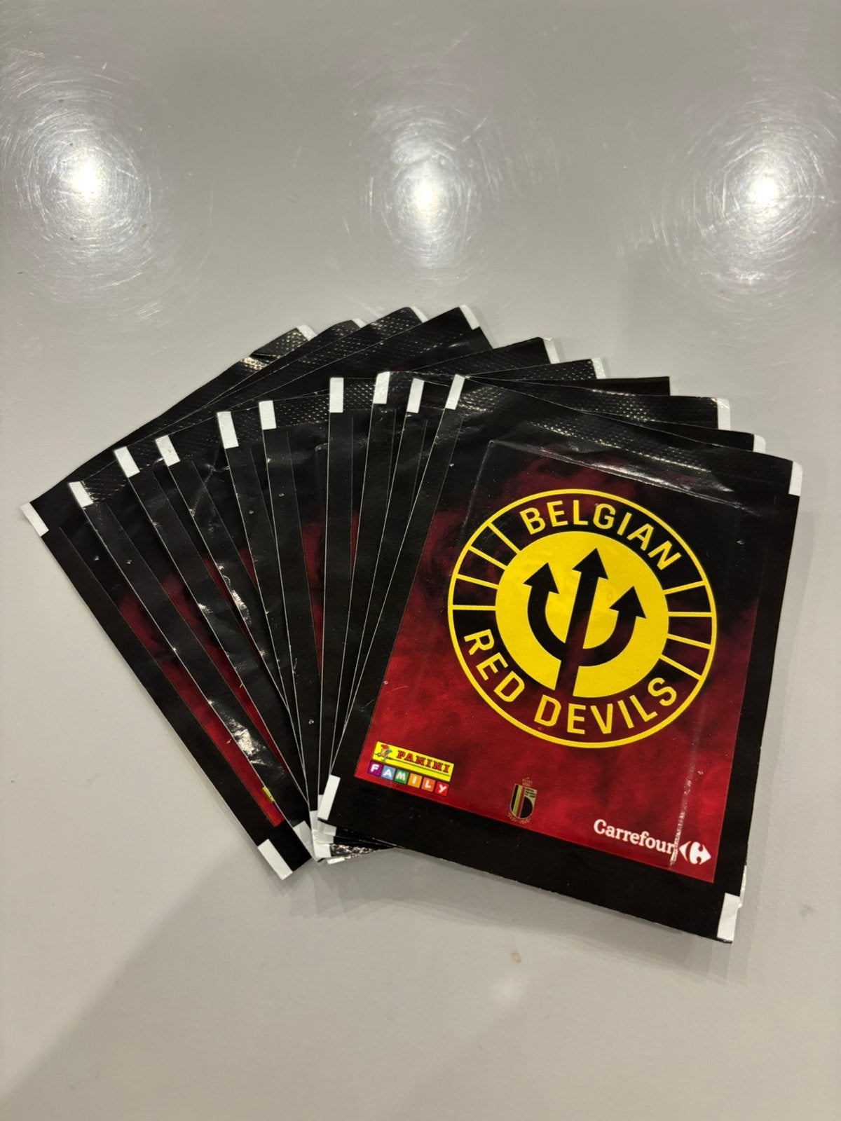 10 paquets Panini belgian red devil de 2022, Verzamelen, Stickers, Ophalen of Verzenden, Nieuw