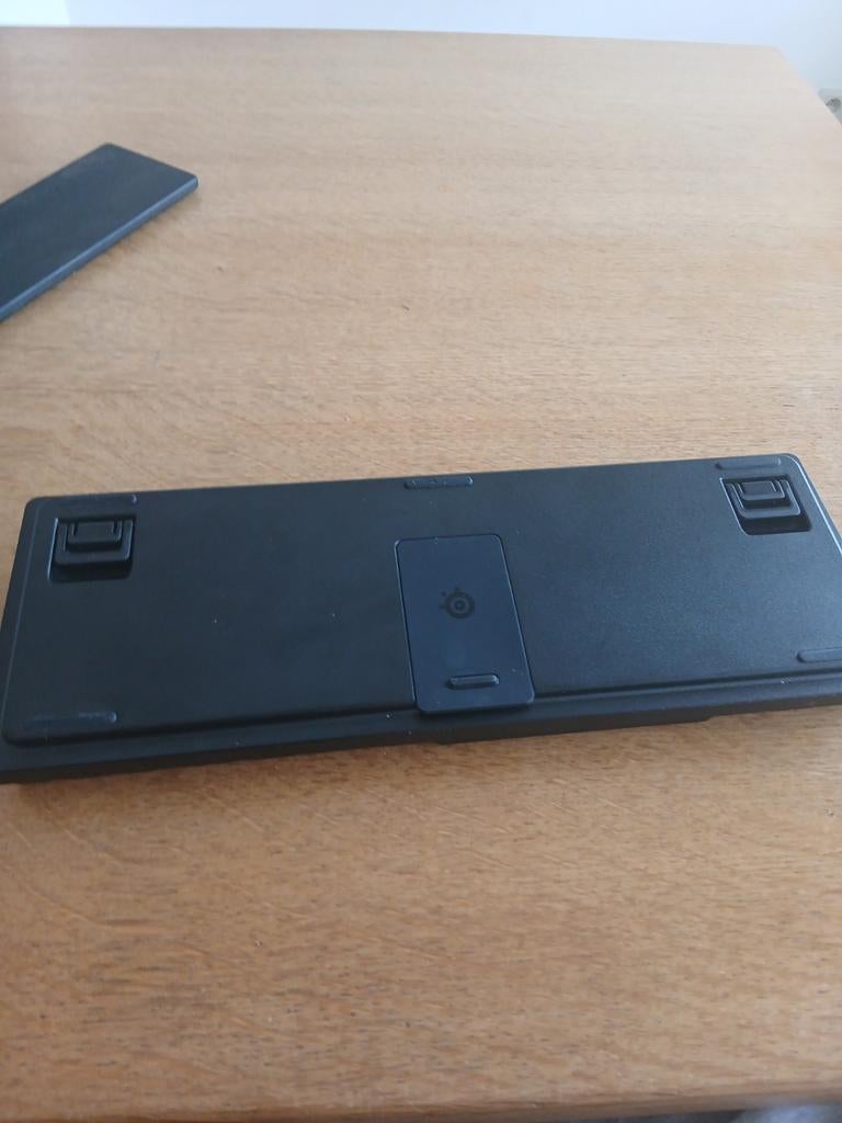 Apex pro tkl (2023), Informatique & Logiciels, Enlèvement