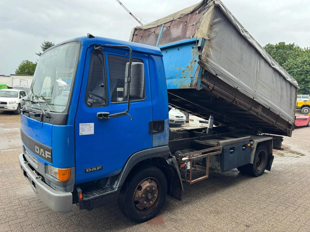 DAF 45 *BELGIAN TRUCK-FULL STEEL* (bj 1999), Auto's, Vrachtwagens, Euro 2, Achterwielaandrijving, Blauw, Bedrijf