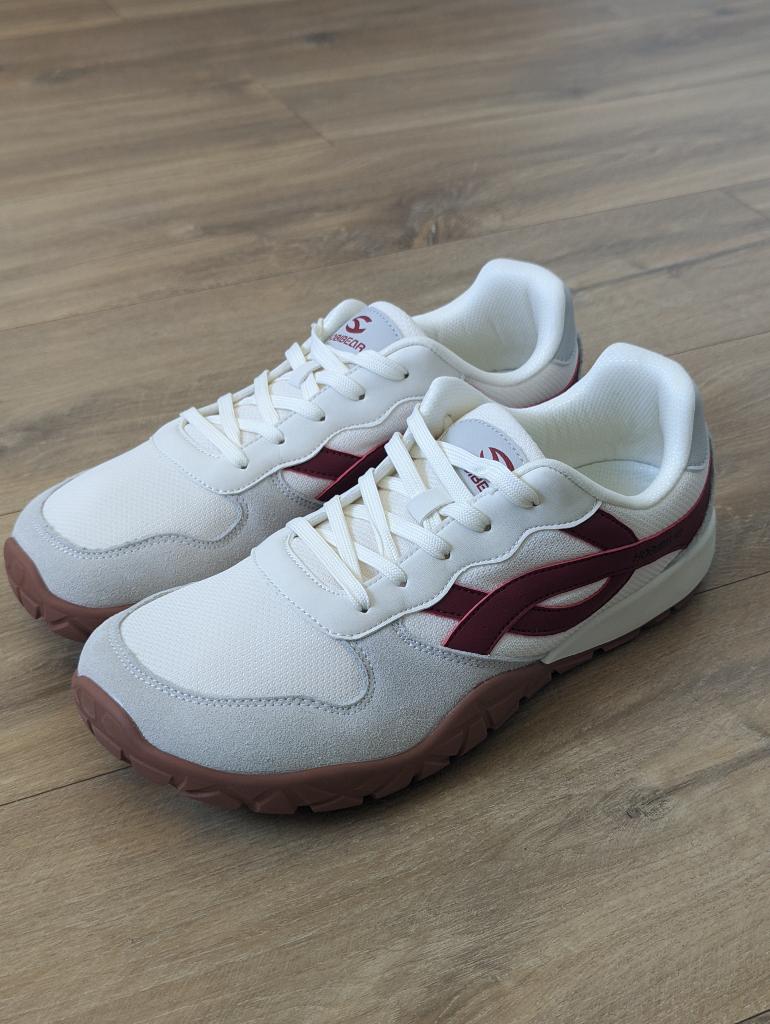 Chaussures pieds nus HOBIBEAR blanc/rouge — taille 43, Vêtements | Hommes, Chaussures, Neuf, Enlèvement ou Envoi, Hobibear, Blanc