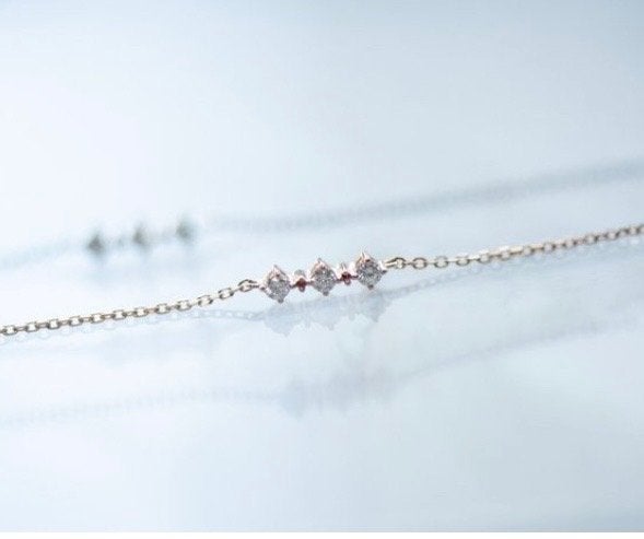 Armband NIEUW 18 karaat goud met 3 diamantjes 0.3ct, Handtassen en Accessoires, Nieuw, Ophalen of Verzenden, Met edelsteen, Goud