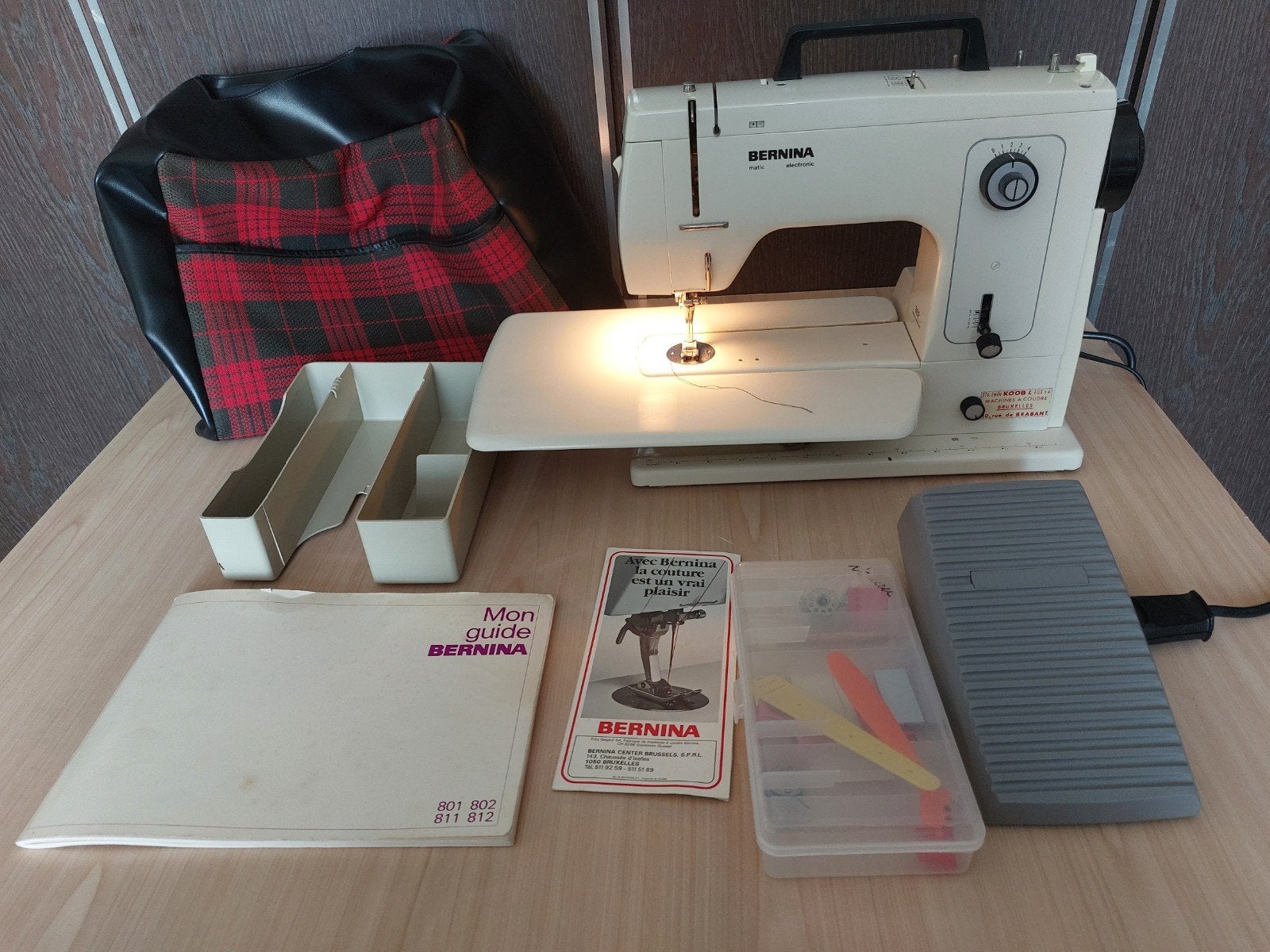 Machine à coudre BERNINA, Hobby & Loisirs créatifs, Enlèvement, Machine à coudre, Bernina