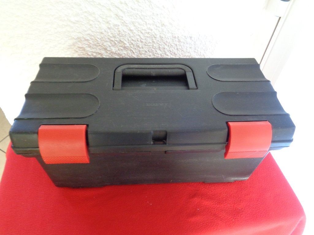 Boîte à outils ou autre vide . Plastique., Envoi, Utilisé
