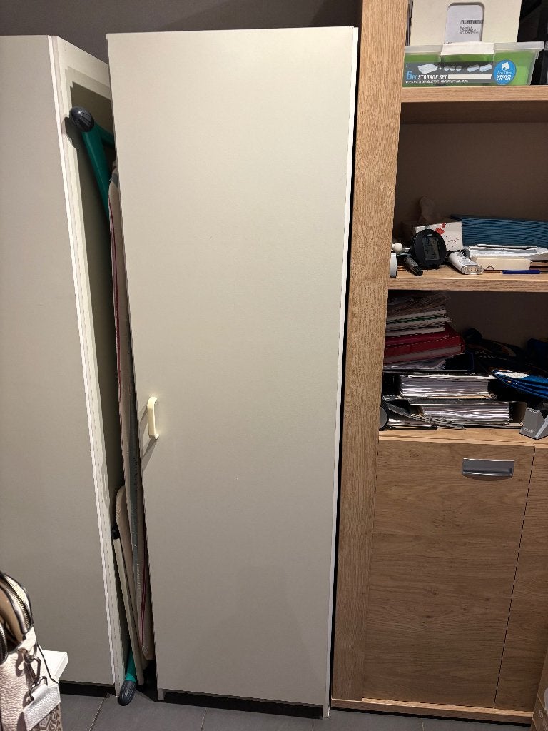 Witte kasten met planken te koop, Enlèvement, Utilisé