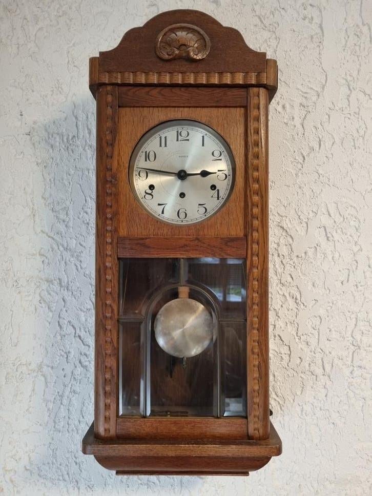 Ancienne horloge, Enlèvement