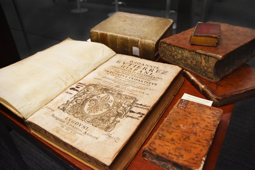 Antieke boeken gezocht, Antiek en Kunst, Ophalen of Verzenden
