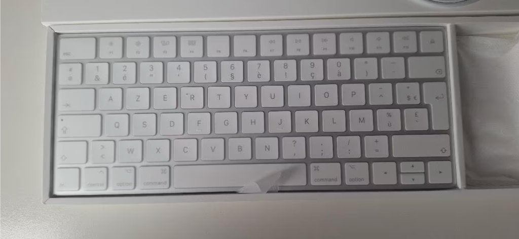 Souris magique Apple et clavier magique Apple > Nouveau !, Neuf, Enlèvement ou Envoi, Ensemble clavier et souris, Azerty