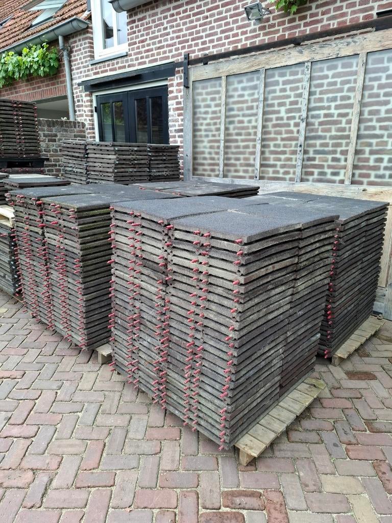 ✅️ Rubberen tegels 50x50x4,5 cm. Stalmatten Speeltoestellen, Ophalen