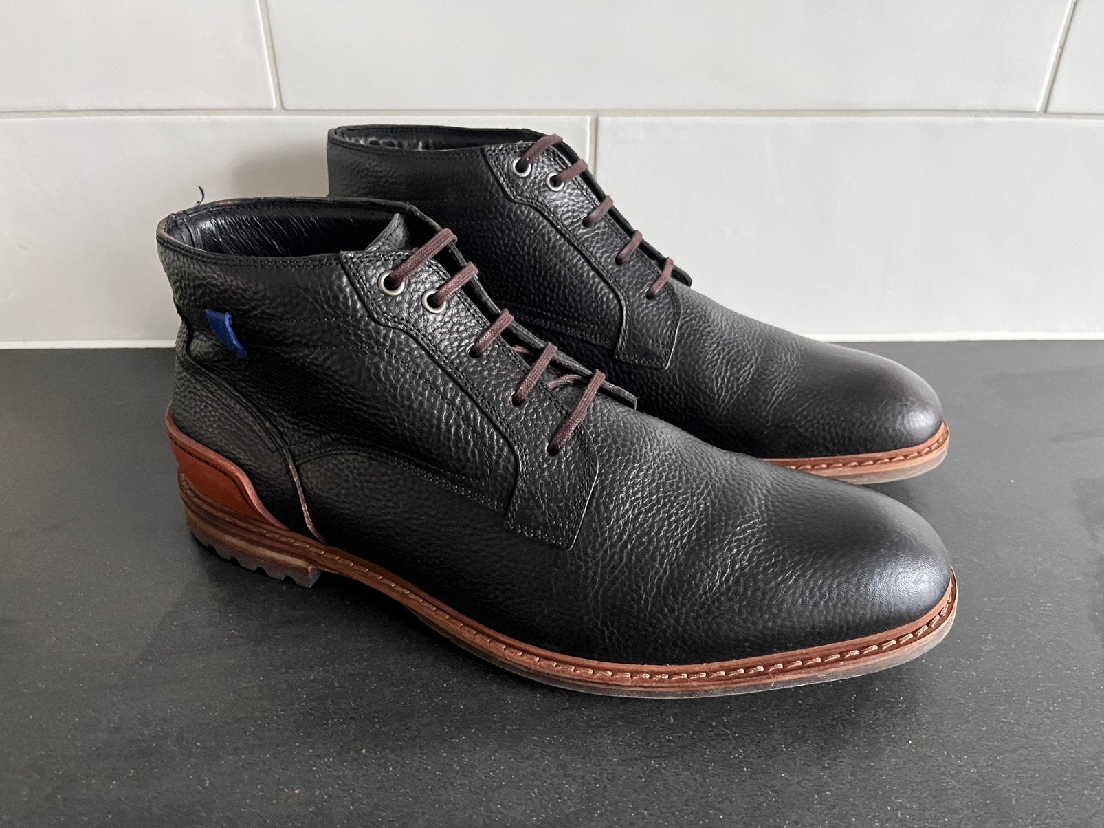 Floris van Bommel herenschoenen 9.5 / 43.5 H amper gedragen, Vêtements | Hommes, Bottes, Enlèvement ou Envoi, Comme neuf, Noir