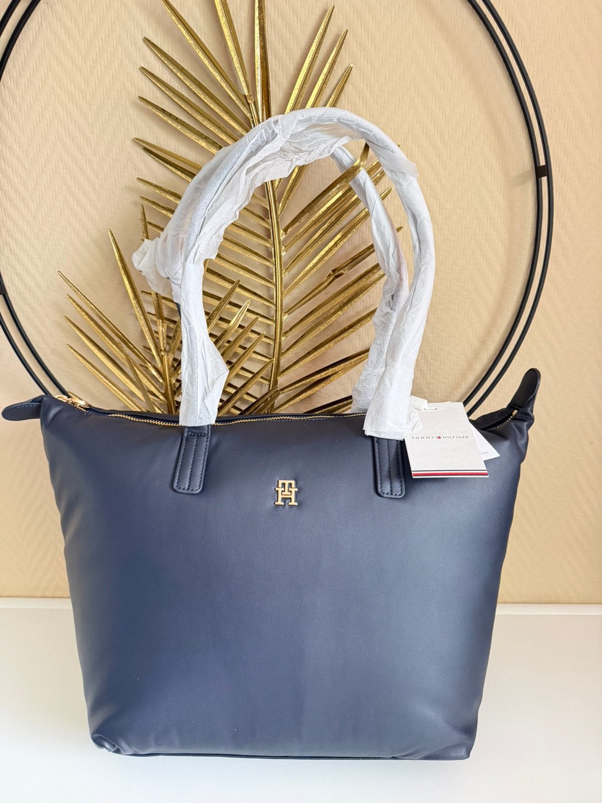 Sac a main tommy hylfiger bleu marine, Bijoux, Sacs & Beauté, Sacs | Sacs Femme, Envoi, Neuf, Bleu, Sac à main