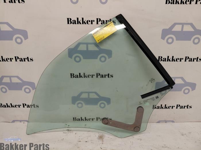 Vitre 2portes arrière droite d'un Volkswagen Golf, -, Volkswagen, -, 3 mois de garantie