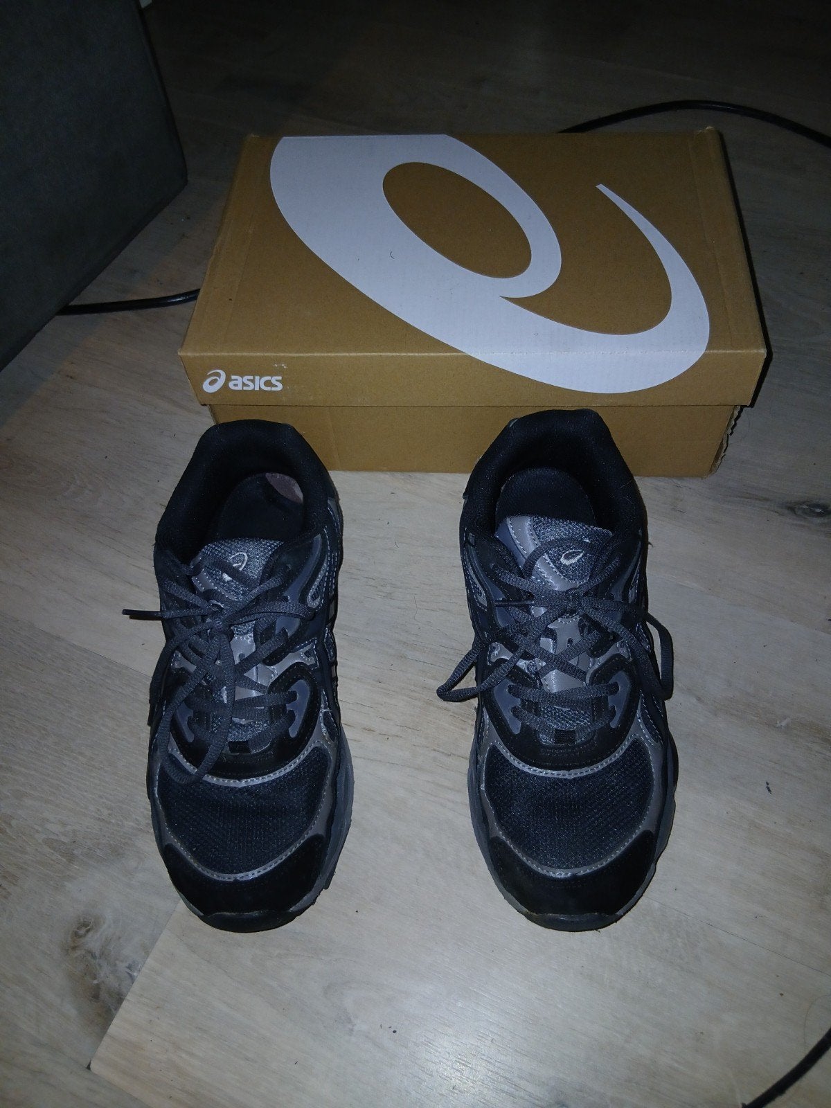 ASICS GEL NYC unisex sneakers neuf taille 43.5 ...70e, Vêtements | Hommes, Enlèvement, Noir