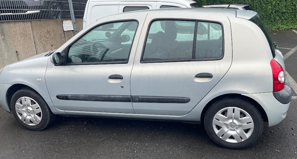 RENAULT CLIO, Argent ou Gris, Boîte manuelle, 5 portes, Particulier