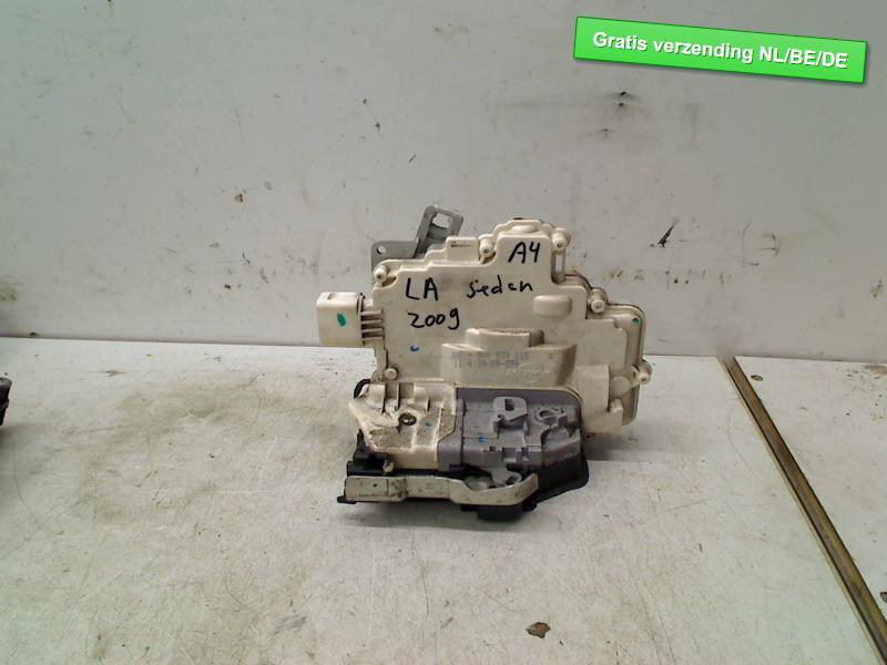SERRURE DE PORTE ARRIÈRE GAUCHE A4 Avant (B8) (8K0839015), Autos : Pièces & Accessoires, Carrosserie & Tôlerie, Arrière, Dhr. R. de Gouw