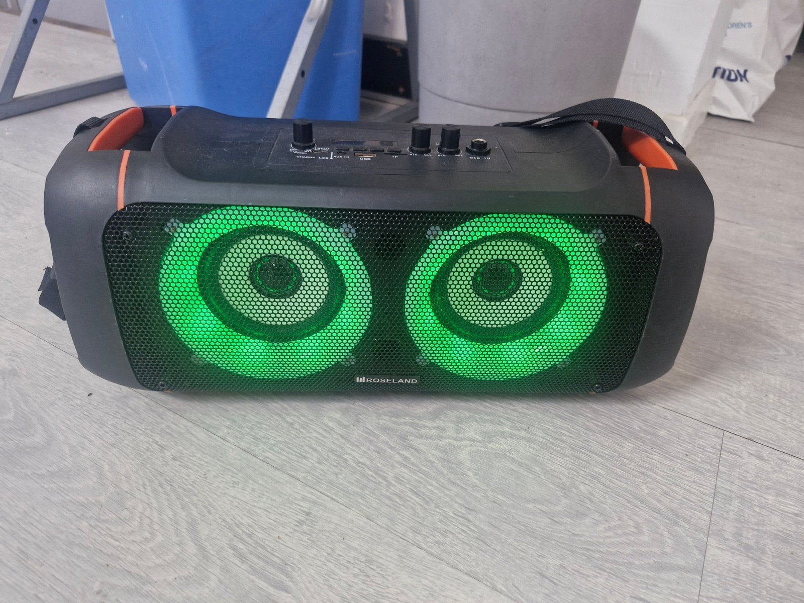 enceinte roseland, TV, Hi-fi & Vidéo, Enceintes, Autres marques, Moins de 60 watts, Enlèvement ou Envoi, Enceinte portable