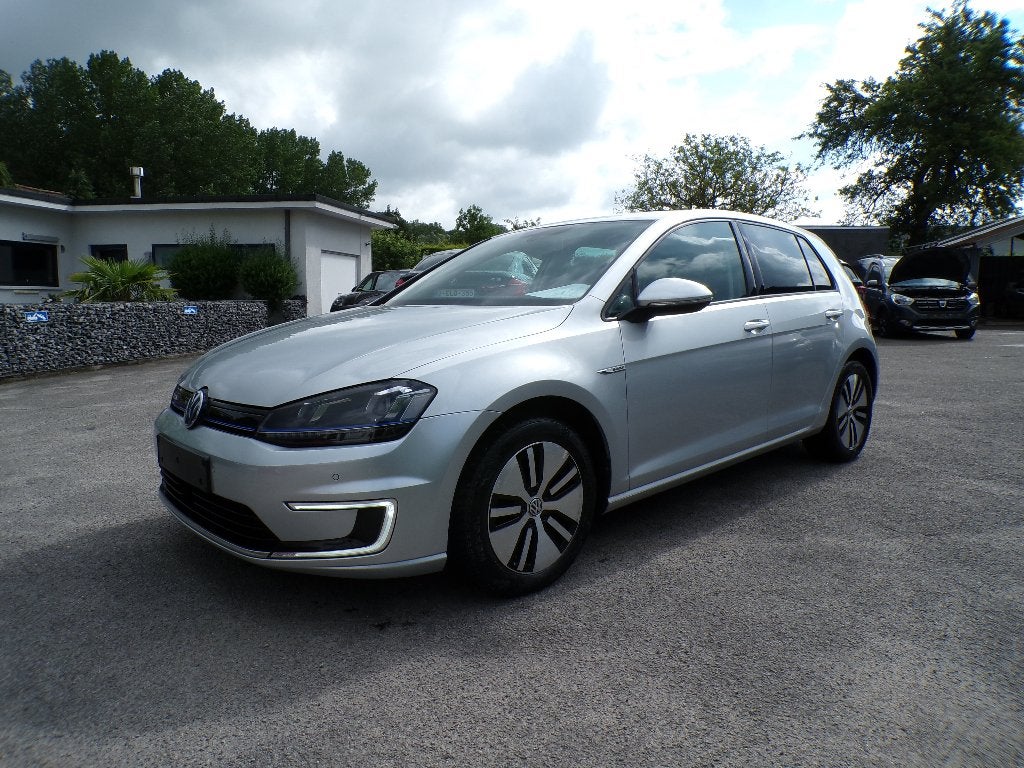 VW e-Golf Automatique/GPS/Garanti/CT OK, Autos, Volkswagen, Argent ou Gris, Achat, Entreprise, Carnet d'entretien