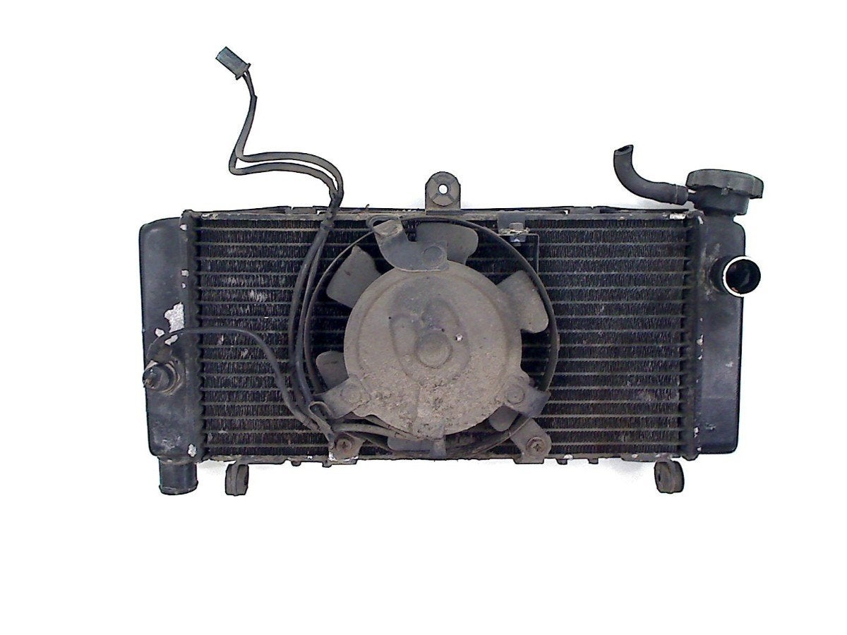 RADIATEUR EAU Honda, Dhr. S. di Majo, Utilisé, Info@cama-motorparts.nl, P.J. Troelstraweg 8 8
3144 CX  MAASSLUIS, NL