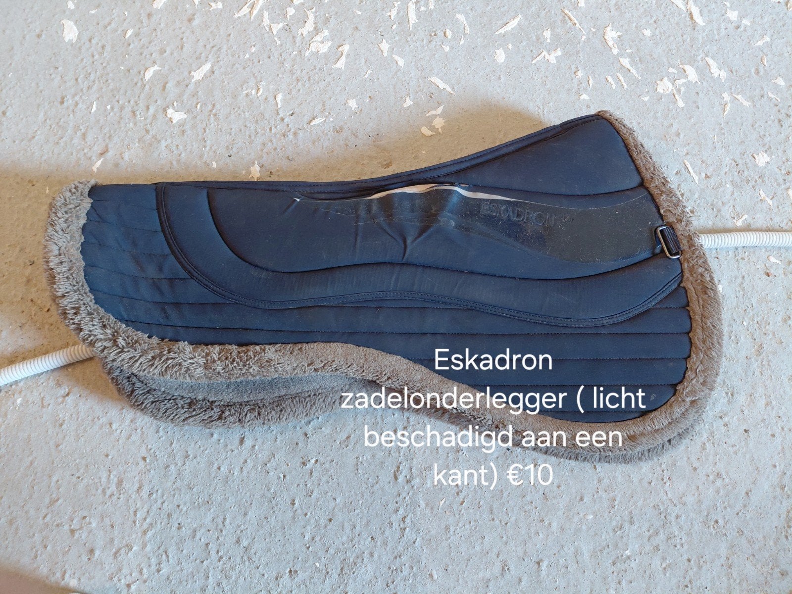 eskadron zadelonderlegger, Dieren en Toebehoren, Ophalen, Eskadron