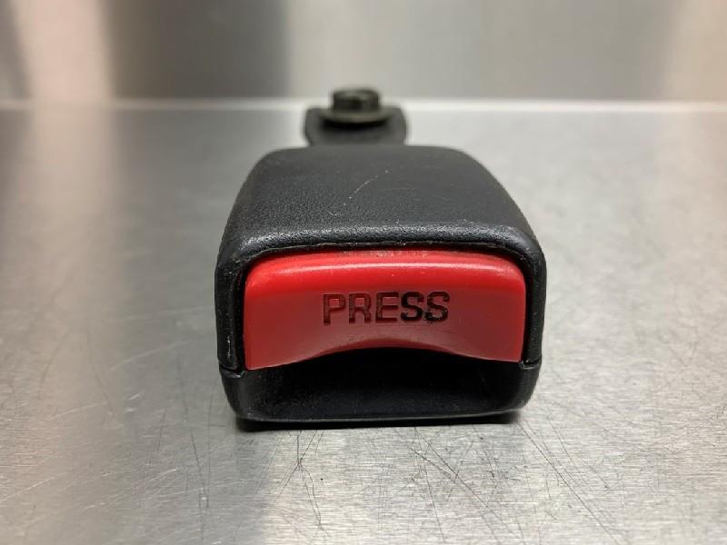 GORDELSLOT LINKS ACHTER Mazda MPV (LW19 / 69) (|MAZDAMPV|), Gebruikt, Mazda