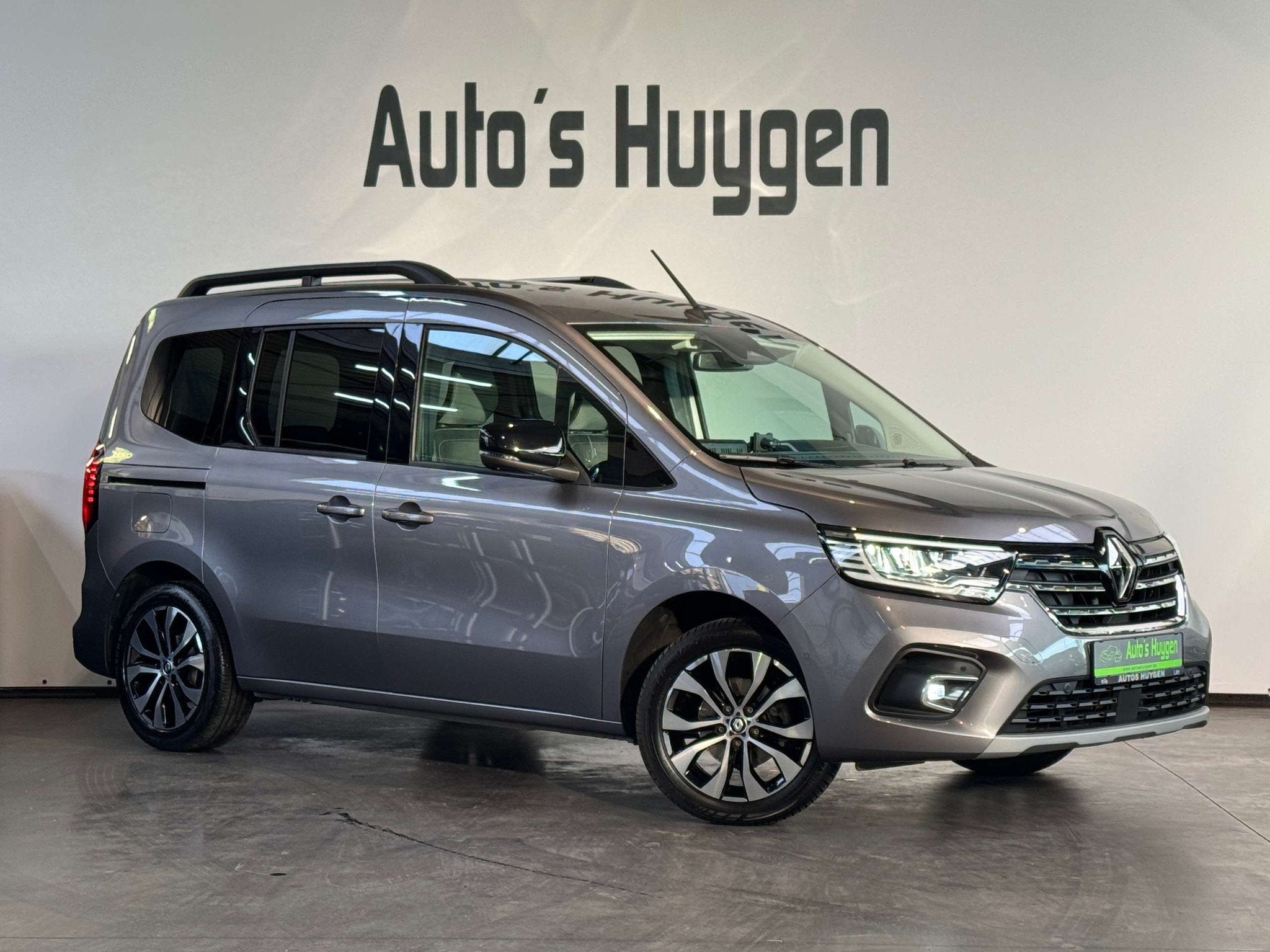 Renault Kangoo 1.3 TCe Techno EDC AUTOMAAT (bj 2023), Auto's, Automaat, Gebruikt, 4 cilinders, 1333 cc