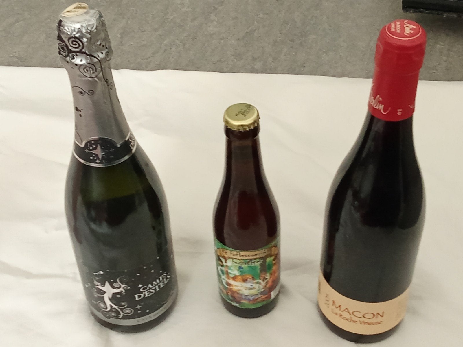 oude wijn en cava, Frankrijk, Nieuw, Ophalen of Verzenden, Rode wijn