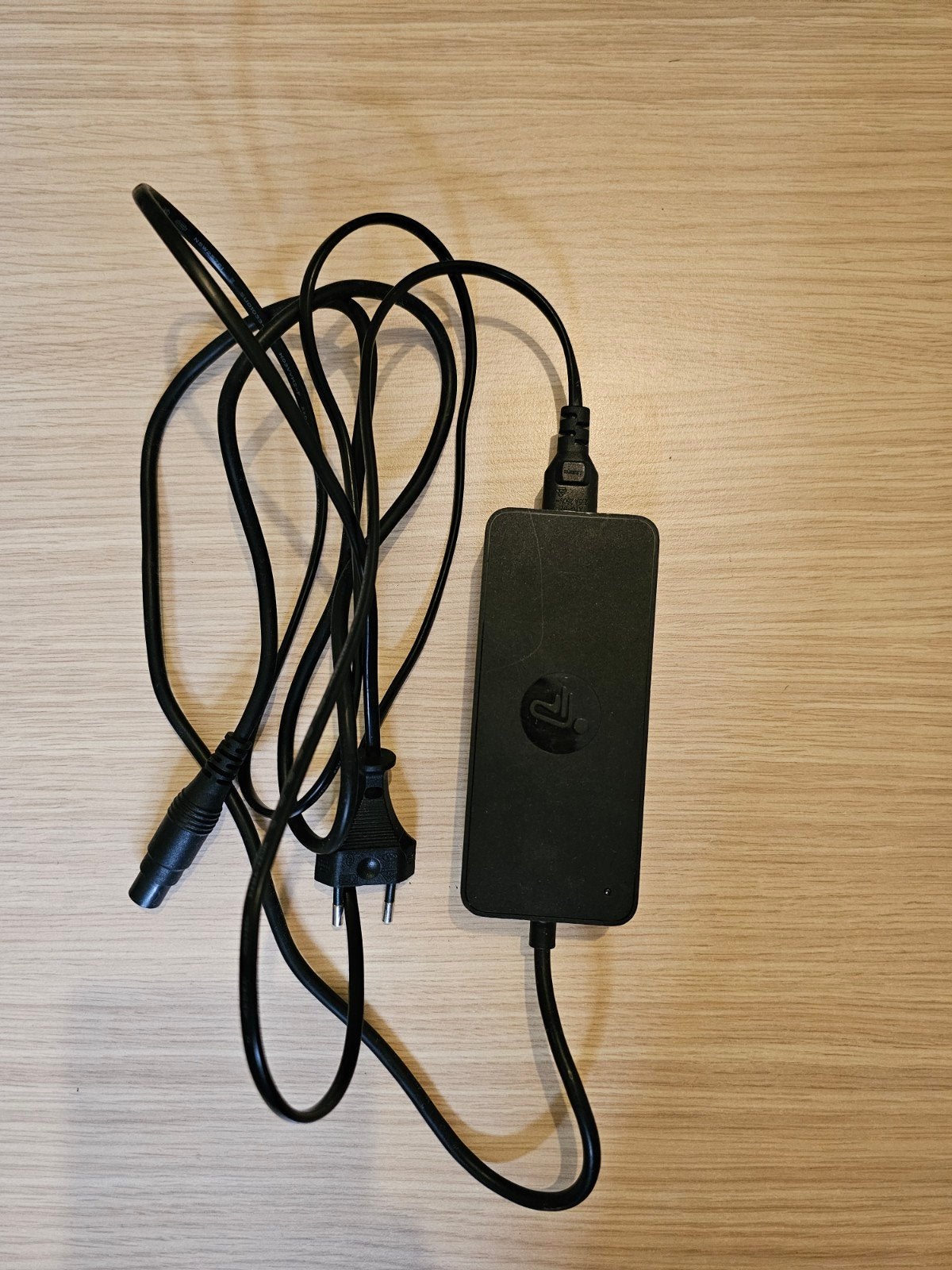 Chargeur d'origine Ninebot / Segway, Computers en Software, Ophalen of Verzenden, Zo goed als nieuw