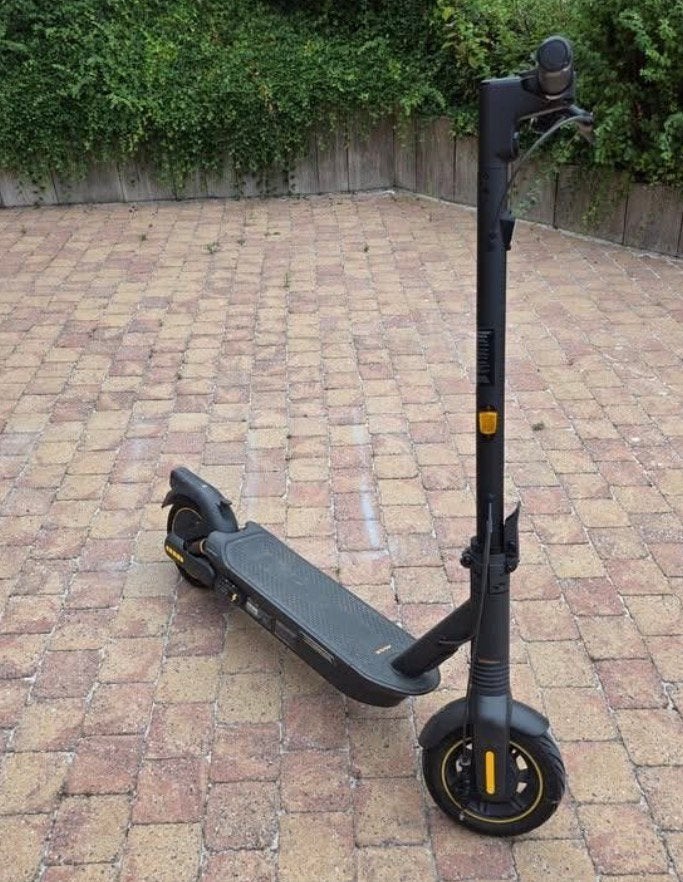 Ninebot G2 Max, Enlèvement, Comme neuf, Step électrique (E-scooter)