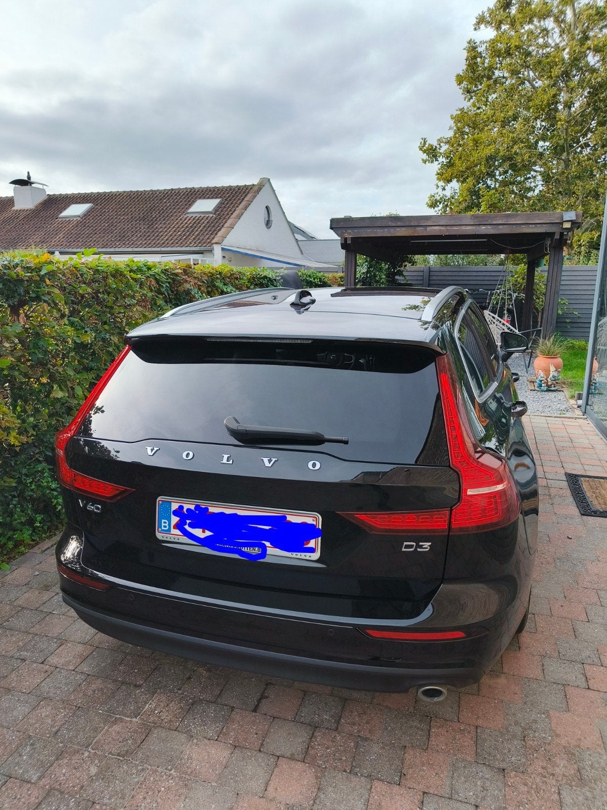 Volvo V60 D3 automatic, Auto's, Zwart, Leder, V60, 5 deurs
