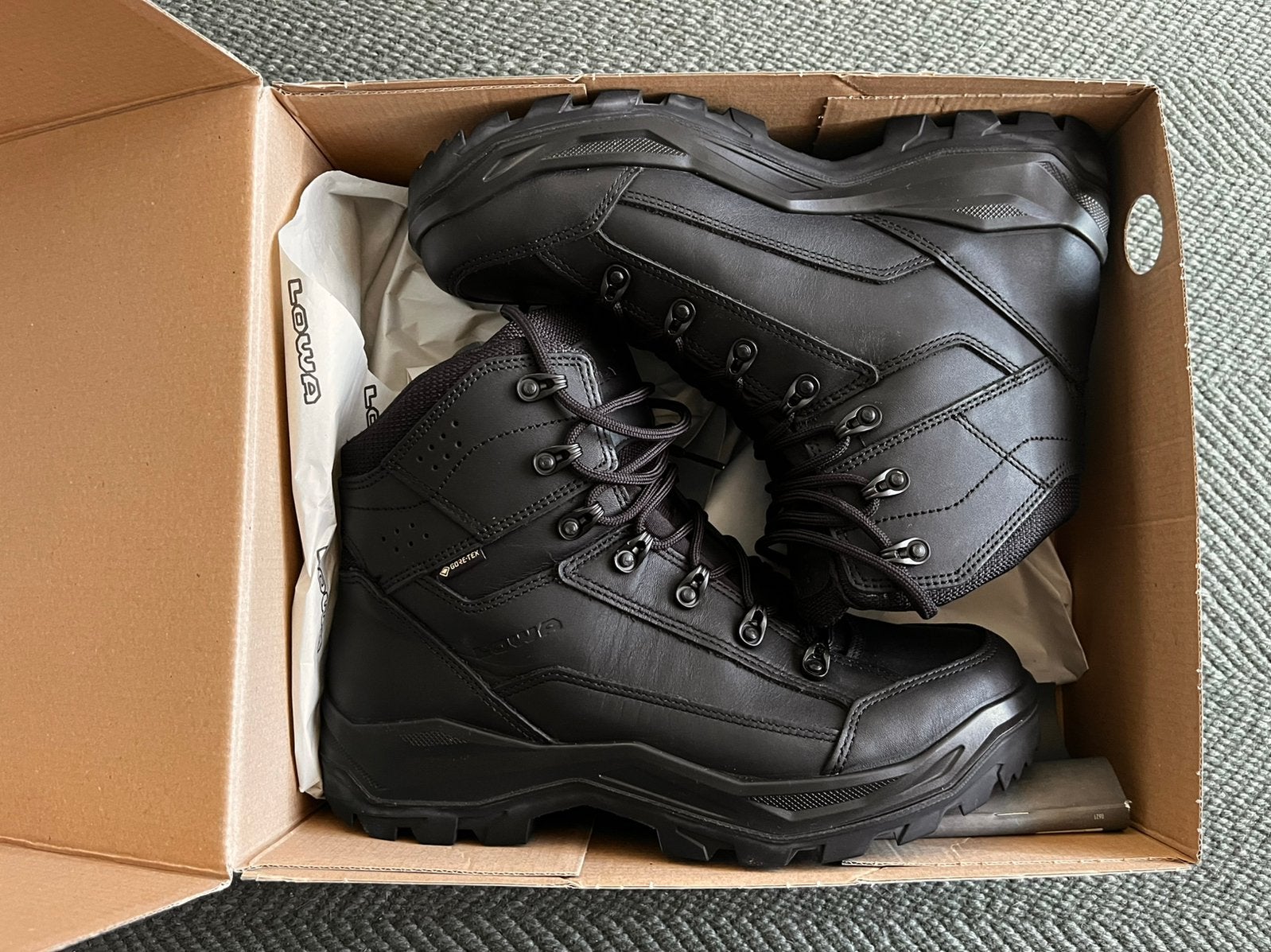 Nieuwe Lowa Renegade 2 GTX mids, Enlèvement, Neuf, Chaussures