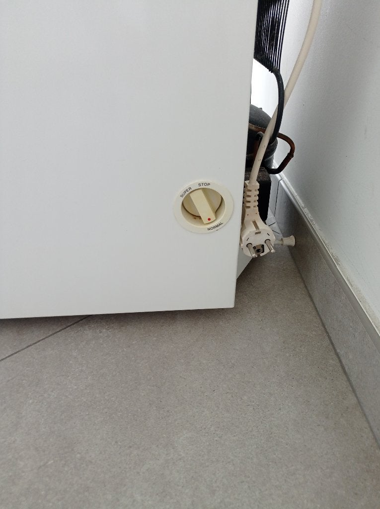 Diepvries, Elektronische apparatuur, Vriezers en Diepvrieskisten, Gebruikt, Minder dan 85 cm, Minder dan 60 cm, Vrijstaand