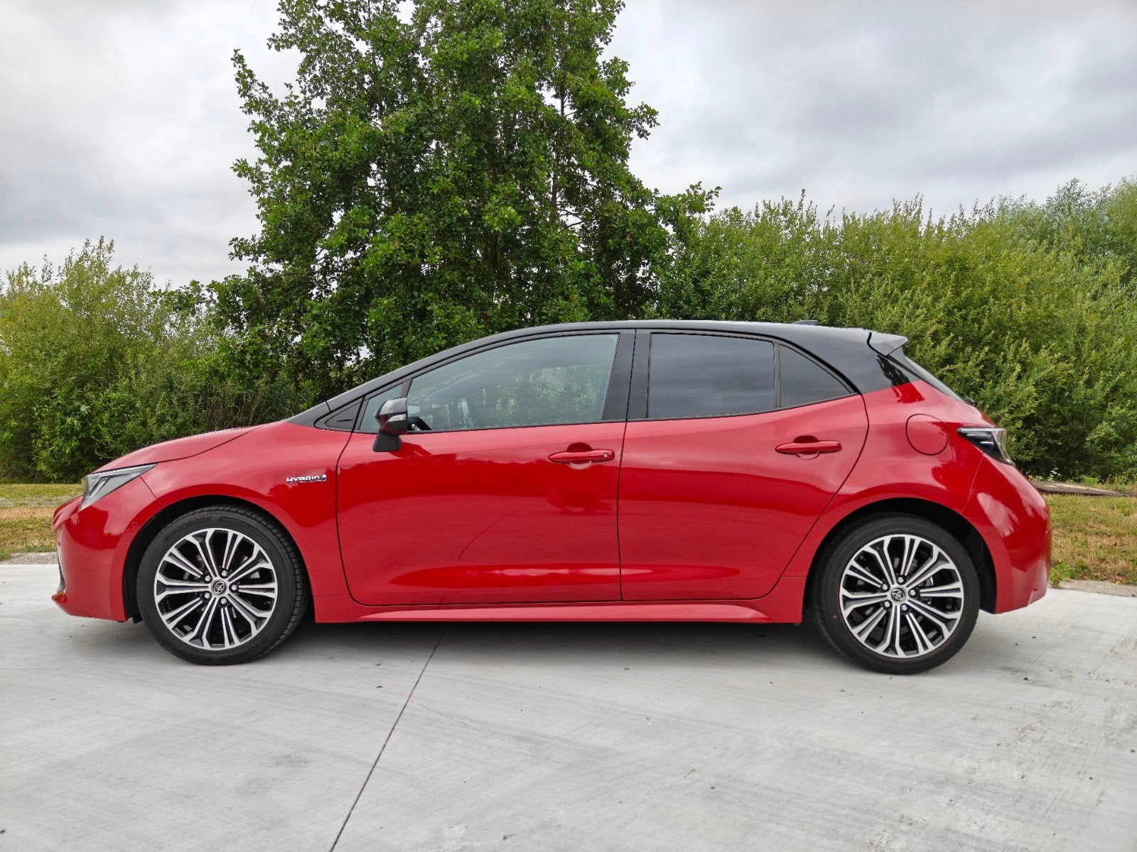 Toyota Corolla Hybride Rood/Zwart, Autos, Toyota, Achat, Euro 6, Noir, 5 portes