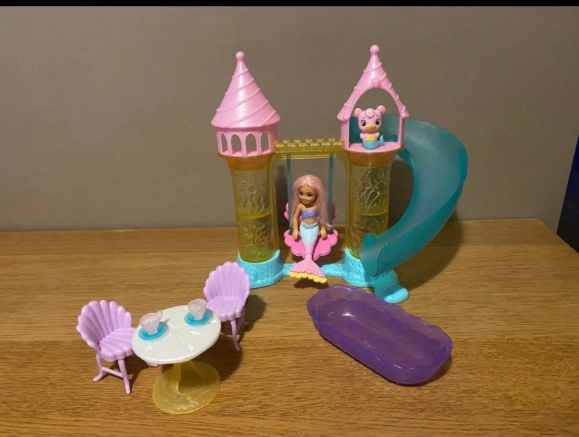 Barbie en toebehoren, Ophalen, Zo goed als nieuw